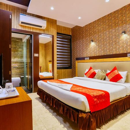 The Ashoka Hotel Індаур Екстер'єр фото