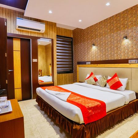 The Ashoka Hotel Індаур Екстер'єр фото