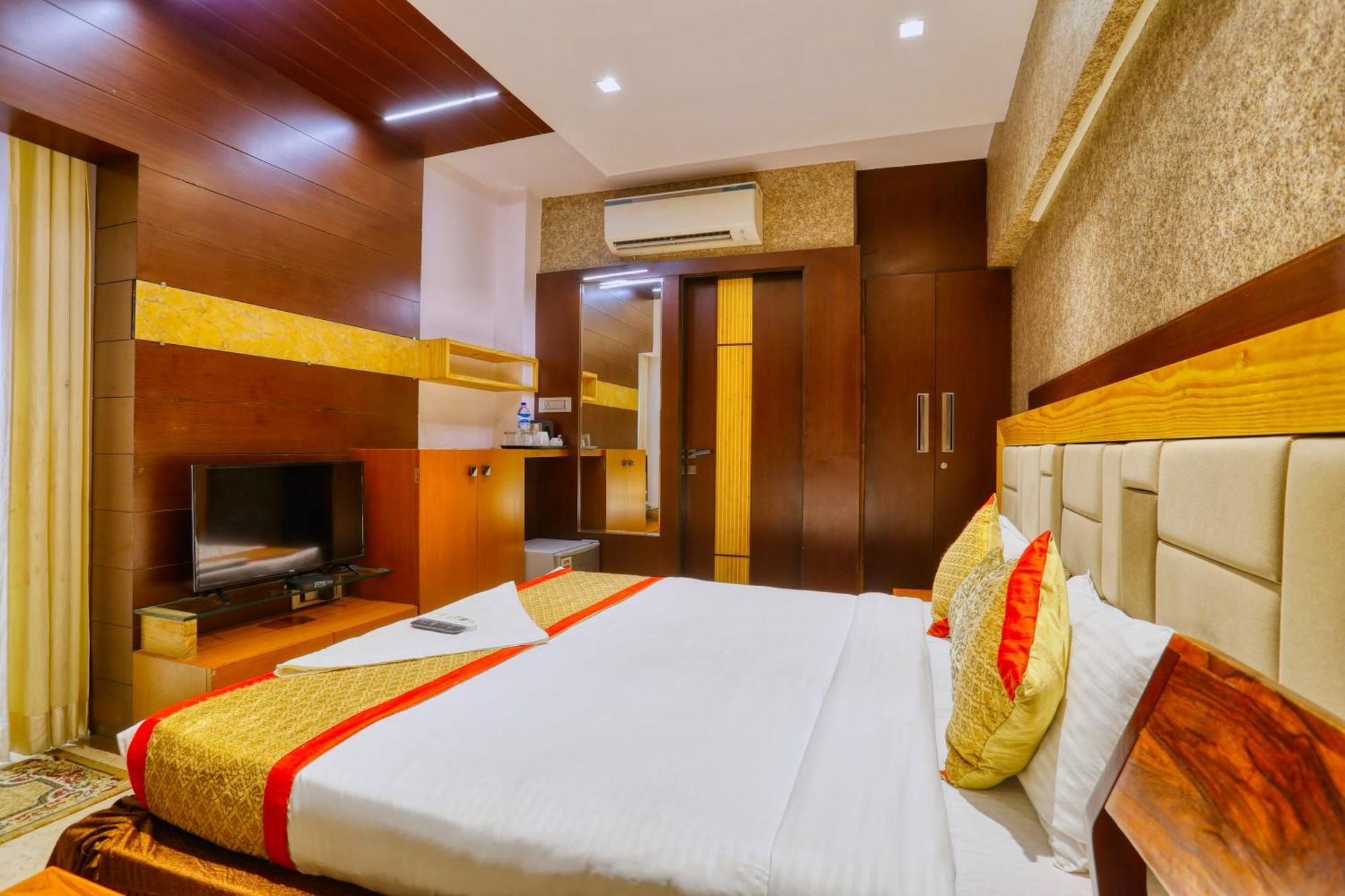 The Ashoka Hotel Індаур Екстер'єр фото