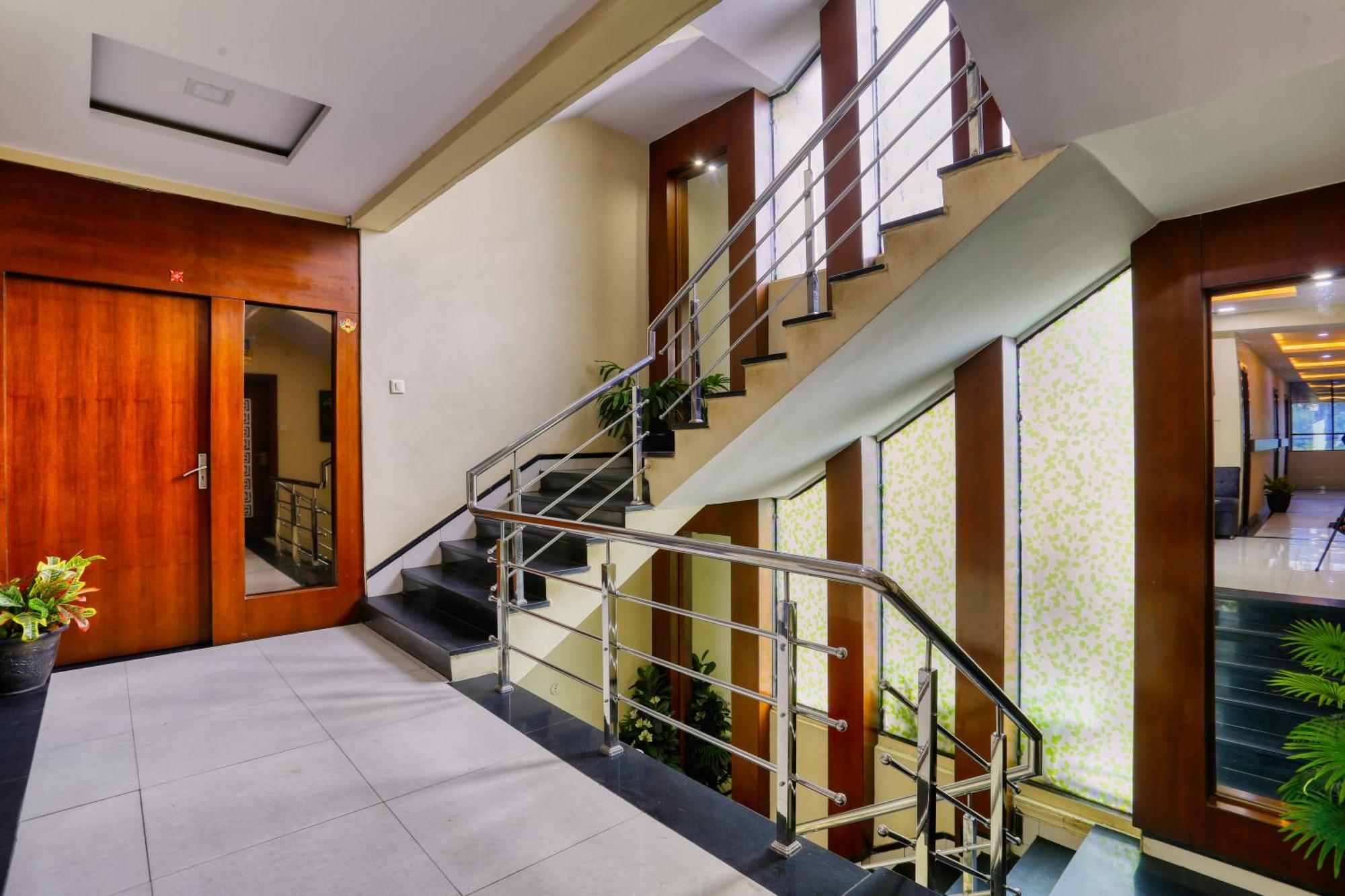 The Ashoka Hotel Індаур Екстер'єр фото